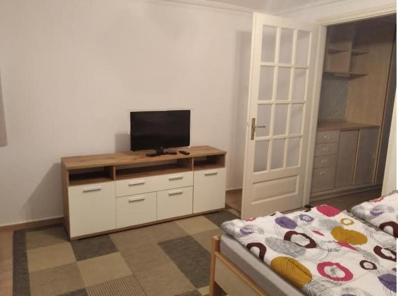 Sarahome4 Center Сегед Экстерьер фото